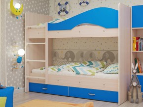 Кровать 2-х ярусная Мая с ящиками на латофлексах млечный дуб/синий в Ревде - revda.magazinmebel.ru | фото